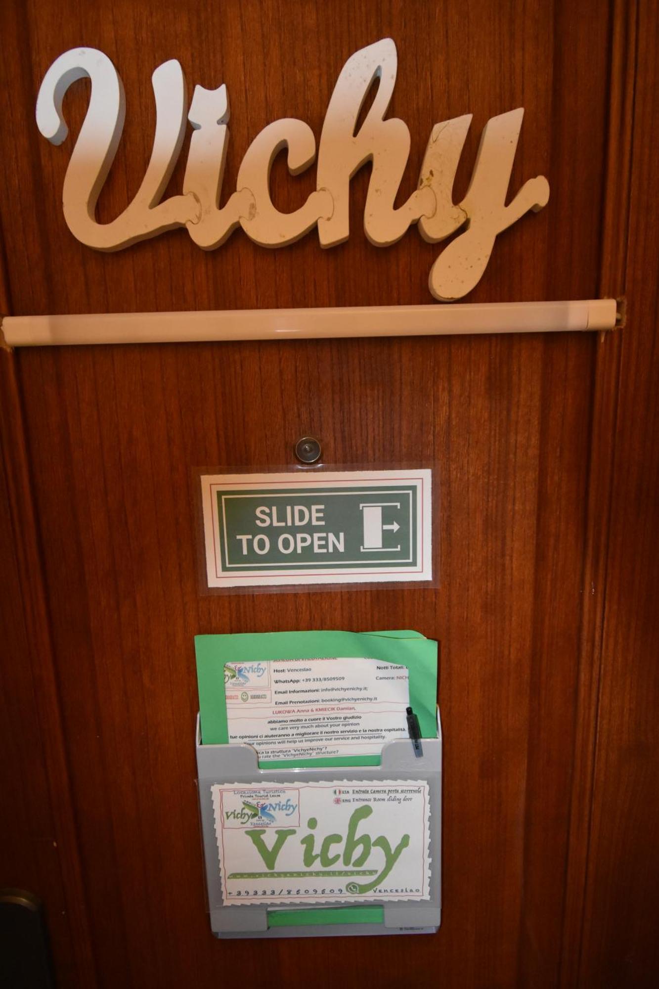 Vichyenichy Hotel Morena Екстериор снимка