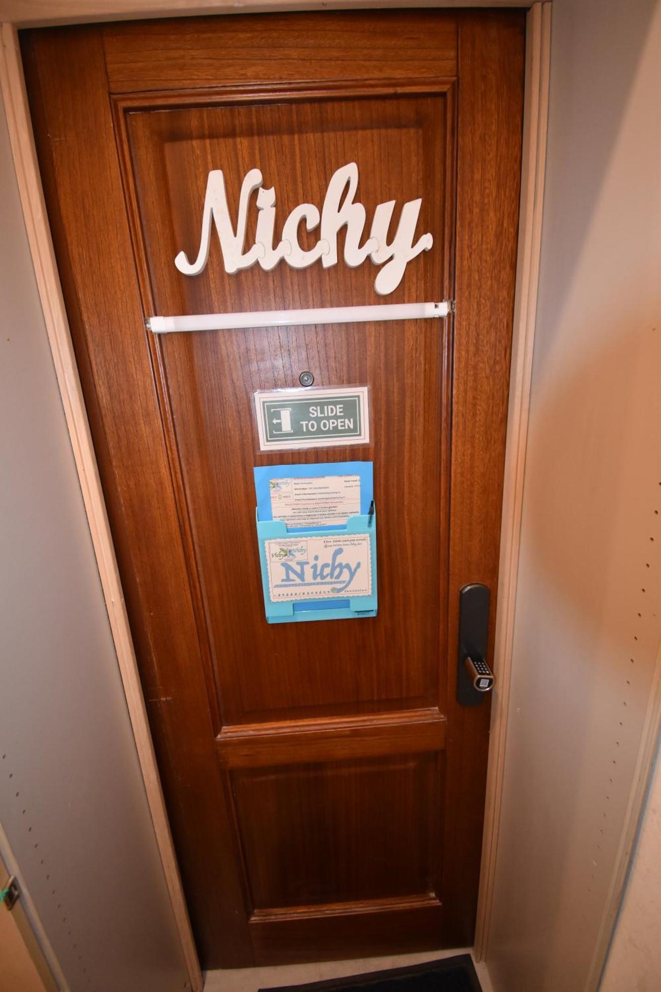 Vichyenichy Hotel Morena Екстериор снимка